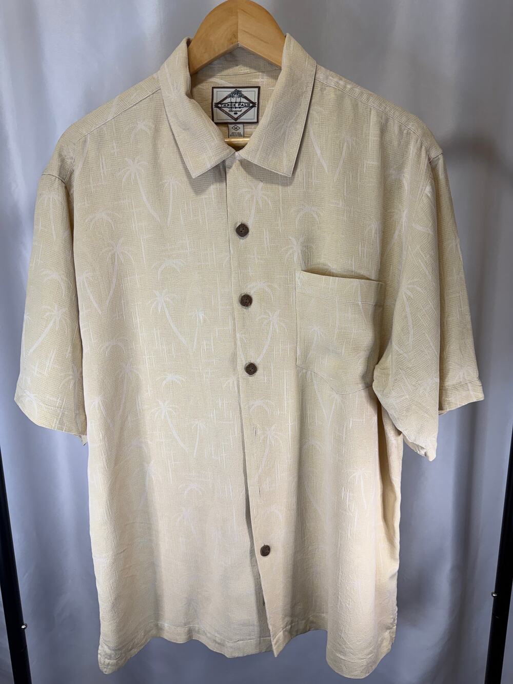 Three Palm Brand Men’s M 100% Silk Hawaiian Shirt Beige Palm Tree Resort Camp